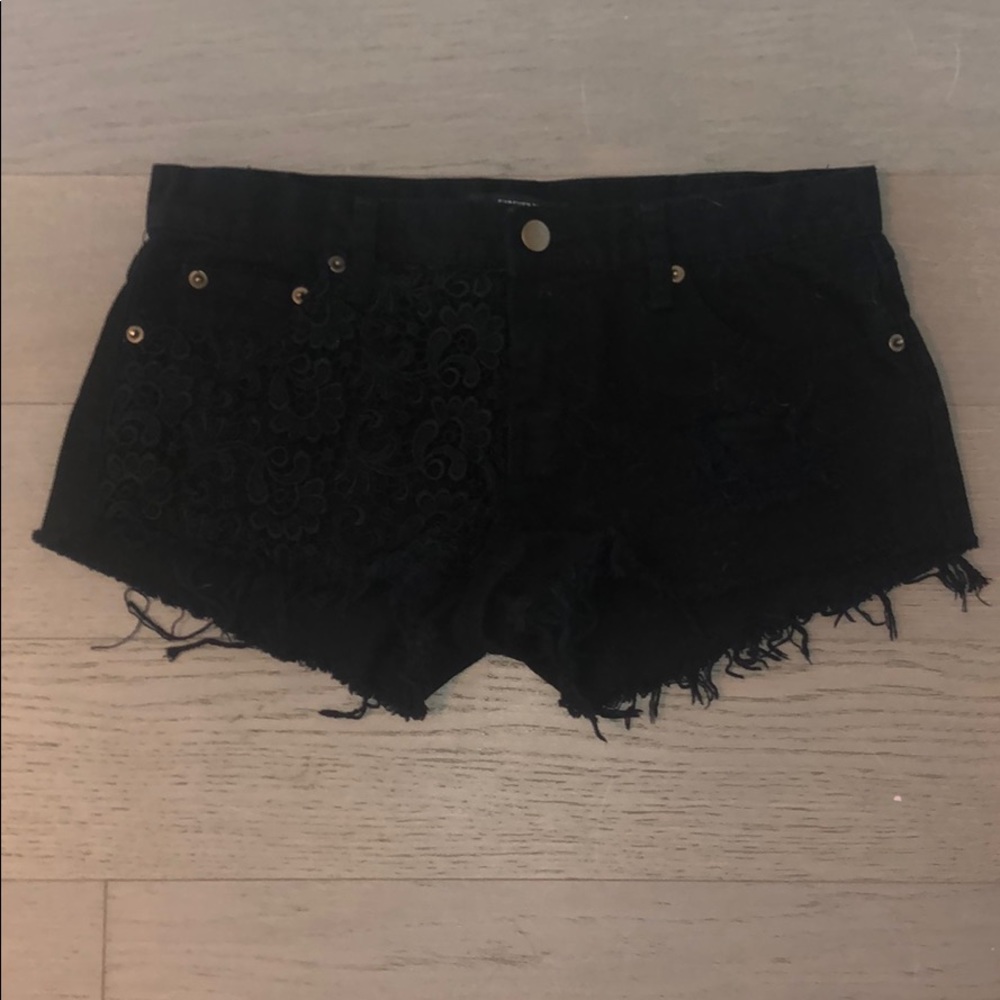 NWOT forever 21 black shorts